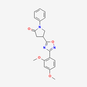 molecular formula C20H19N3O4 B2716856 4-[3-(2,4-Dimethoxyphenyl)-1,2,4-oxadiazol-5-yl]-1-phenylpyrrolidin-2-one CAS No. 941997-51-9