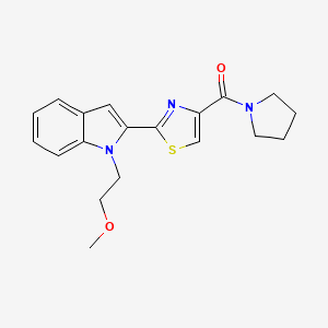 molecular formula C19H21N3O2S B2717027 (2-(1-(2-methoxyethyl)-1H-indol-2-yl)thiazol-4-yl)(pyrrolidin-1-yl)methanone CAS No. 1170542-53-6