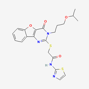 2-({4-oxo-3-[3-(propan-2-yloxy)propyl]-3,4-dihydro[1]benzofuro[3,2-d]pyrimidin-2-yl}sulfanyl)-N-(1,3-thiazol-2-yl)acetamide