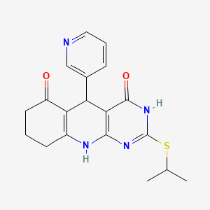 molecular formula C19H20N4O2S B2723801 2-(isopropylthio)-5-(pyridin-3-yl)-7,8,9,10-tetrahydropyrimido[4,5-b]quinoline-4,6(3H,5H)-dione CAS No. 627046-54-2