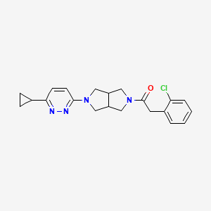 2-(2-Chlorophenyl)-1-[2-(6-cyclopropylpyridazin-3-yl)-1,3,3a,4,6,6a-hexahydropyrrolo[3,4-c]pyrrol-5-yl]ethanone
