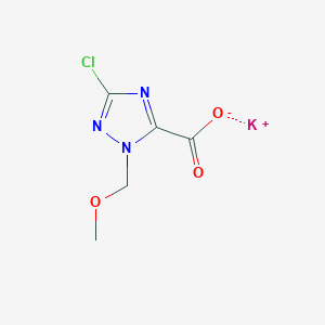 molecular formula C5H5ClKN3O3 B2725686 Potassium 3-chloro-1-(methoxymethyl)-1H-1,2,4-triazole-5-carboxylate CAS No. 2176041-78-2