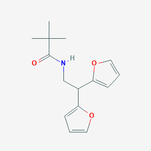 molecular formula C15H19NO3 B2726888 N-[2,2-bis(furan-2-yl)ethyl]-2,2-dimethylpropanamide CAS No. 2309780-10-5