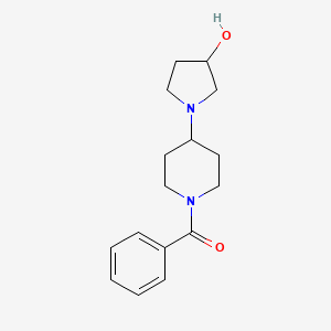 (4-(3-Hydroxypyrrolidin-1-yl)piperidin-1-yl)(phenyl)methanone