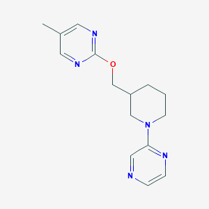 molecular formula C15H19N5O B2727935 5-Methyl-2-[(1-pyrazin-2-ylpiperidin-3-yl)methoxy]pyrimidine CAS No. 2379951-59-2