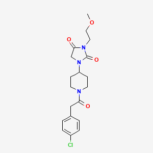 1-(1-(2-(4-Chlorophenyl)acetyl)piperidin-4-yl)-3-(2-methoxyethyl)imidazolidine-2,4-dione