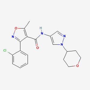 B2734932 3-(2-chlorophenyl)-5-methyl-N-(1-(tetrahydro-2H-pyran-4-yl)-1H-pyrazol-4-yl)isoxazole-4-carboxamide CAS No. 1797551-75-7