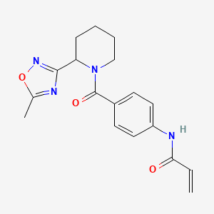 molecular formula C18H20N4O3 B2734953 N-[4-[2-(5-Methyl-1,2,4-oxadiazol-3-yl)piperidine-1-carbonyl]phenyl]prop-2-enamide CAS No. 2202115-67-9
