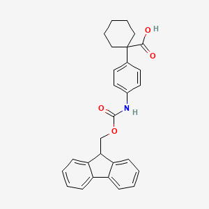 1-[4-(9H-Fluoren-9-ylmethoxycarbonylamino)phenyl]cyclohexane-1-carboxylic acid