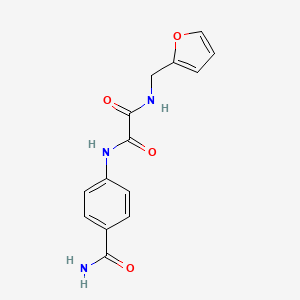 molecular formula C14H13N3O4 B2735350 N'-(4-carbamoylphenyl)-N-[(furan-2-yl)methyl]ethanediamide CAS No. 923090-70-4