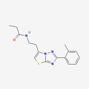 molecular formula C16H18N4OS B2740376 N-(2-(2-(o-tolyl)thiazolo[3,2-b][1,2,4]triazol-6-yl)ethyl)propionamide CAS No. 941950-59-0