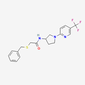 2-(benzylthio)-N-(1-(5-(trifluoromethyl)pyridin-2-yl)pyrrolidin-3-yl)acetamide