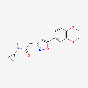 molecular formula C16H16N2O4 B2742717 N-cyclopropyl-2-[5-(2,3-dihydro-1,4-benzodioxin-6-yl)-1,2-oxazol-3-yl]acetamide CAS No. 1209910-07-5