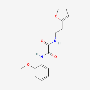 molecular formula C15H16N2O4 B2743145 N-[2-(furan-2-yl)ethyl]-N'-(2-methoxyphenyl)ethanediamide CAS No. 898375-24-1