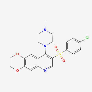 molecular formula C22H22ClN3O4S B2744842 1-[8-(4-chlorobenzenesulfonyl)-2H,3H-[1,4]dioxino[2,3-g]quinolin-9-yl]-4-methylpiperazine CAS No. 866895-36-5