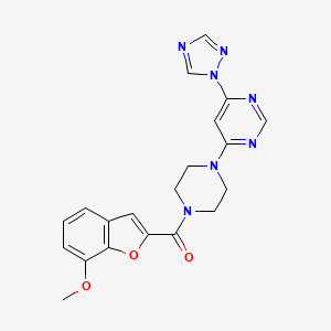 (4-(6-(1H-1,2,4-triazol-1-yl)pyrimidin-4-yl)piperazin-1-yl)(7-methoxybenzofuran-2-yl)methanone