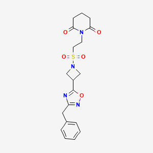 molecular formula C19H22N4O5S B2745723 1-(2-((3-(3-Benzyl-1,2,4-oxadiazol-5-yl)azetidin-1-yl)sulfonyl)ethyl)piperidine-2,6-dione CAS No. 1351631-56-5