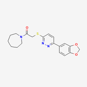 molecular formula C19H21N3O3S B2746490 1-(azepan-1-yl)-2-{[6-(2H-1,3-benzodioxol-5-yl)pyridazin-3-yl]sulfanyl}ethan-1-one CAS No. 872695-57-3