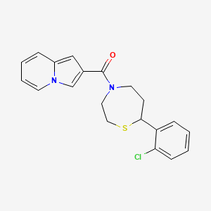 (7-(2-Chlorophenyl)-1,4-thiazepan-4-yl)(indolizin-2-yl)methanone