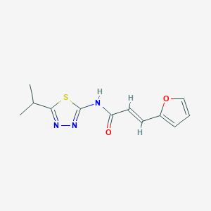 B2750413 (E)-3-(furan-2-yl)-N-(5-isopropyl-1,3,4-thiadiazol-2-yl)acrylamide CAS No. 924865-64-5
