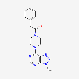 1-(4-(3-ethyl-3H-[1,2,3]triazolo[4,5-d]pyrimidin-7-yl)piperazin-1-yl)-2-phenylethanone