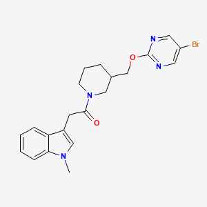 molecular formula C21H23BrN4O2 B2759828 1-(3-{[(5-bromopyrimidin-2-yl)oxy]methyl}piperidin-1-yl)-2-(1-methyl-1H-indol-3-yl)ethan-1-one CAS No. 2380009-50-5