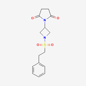 molecular formula C15H18N2O4S B2760584 1-(1-(Phenethylsulfonyl)azetidin-3-yl)pyrrolidine-2,5-dione CAS No. 2034523-41-4
