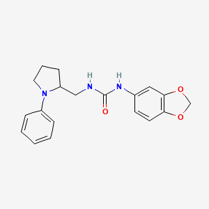 molecular formula C19H21N3O3 B2761018 1-(Benzo[d][1,3]dioxol-5-yl)-3-((1-phenylpyrrolidin-2-yl)methyl)urea CAS No. 1797319-97-1