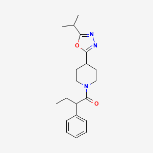 1-(4-(5-Isopropyl-1,3,4-oxadiazol-2-yl)piperidin-1-yl)-2-phenylbutan-1-one