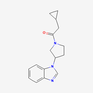 1-(3-(1H-benzo[d]imidazol-1-yl)pyrrolidin-1-yl)-2-cyclopropylethanone