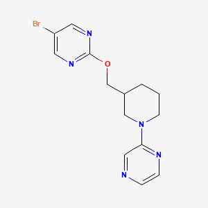 molecular formula C14H16BrN5O B2770595 5-Bromo-2-{[1-(pyrazin-2-yl)piperidin-3-yl]methoxy}pyrimidine CAS No. 2379985-40-5