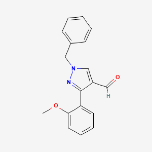 molecular formula C18H16N2O2 B2771951 1-benzyl-3-(2-methoxyphenyl)-1H-pyrazole-4-carbaldehyde CAS No. 956261-61-3