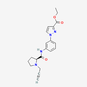 molecular formula C20H22N4O3 B2772634 ethyl 1-{3-[(2S)-1-(prop-2-yn-1-yl)pyrrolidine-2-amido]phenyl}-1H-pyrazole-3-carboxylate CAS No. 1375211-63-4