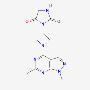 molecular formula C13H15N7O2 B2773192 3-(1-{1,6-dimethyl-1H-pyrazolo[3,4-d]pyrimidin-4-yl}azetidin-3-yl)imidazolidine-2,4-dione CAS No. 2380142-20-9