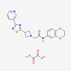 molecular formula C22H21N5O8 B2773965 N-(2,3-dihydrobenzo[b][1,4]dioxin-6-yl)-2-(3-(3-(pyridin-3-yl)-1,2,4-oxadiazol-5-yl)azetidin-1-yl)acetamide oxalate CAS No. 1351620-85-3
