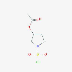 1-(Chlorosulfonyl)pyrrolidin-3-yl acetate