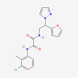 molecular formula C18H17ClN4O3 B2774496 N'-(3-chloro-2-methylphenyl)-N-[2-(furan-2-yl)-2-(1H-pyrazol-1-yl)ethyl]ethanediamide CAS No. 2034567-75-2