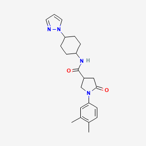 molecular formula C22H28N4O2 B2774554 1-(3,4-dimethylphenyl)-5-oxo-N-[4-(1H-pyrazol-1-yl)cyclohexyl]pyrrolidine-3-carboxamide CAS No. 2097924-42-8