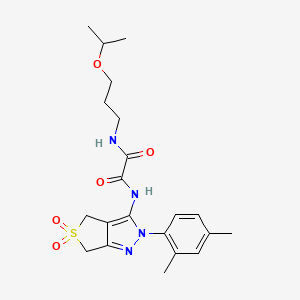 molecular formula C21H28N4O5S B2775778 N'-[2-(2,4-dimethylphenyl)-5,5-dioxo-2H,4H,6H-5lambda6-thieno[3,4-c]pyrazol-3-yl]-N-[3-(propan-2-yloxy)propyl]ethanediamide CAS No. 941902-95-0