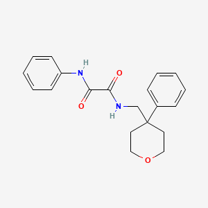 molecular formula C20H22N2O3 B2776330 N'-phenyl-N-[(4-phenyloxan-4-yl)methyl]ethanediamide CAS No. 1091081-15-0