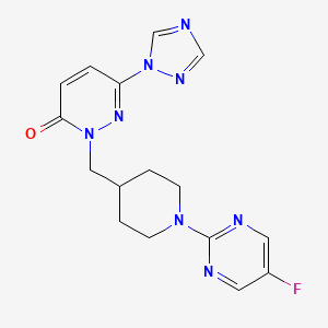 2-{[1-(5-fluoropyrimidin-2-yl)piperidin-4-yl]methyl}-6-(1H-1,2,4-triazol-1-yl)-2,3-dihydropyridazin-3-one