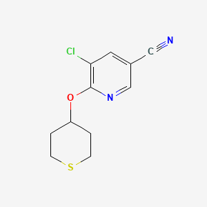 molecular formula C11H11ClN2OS B2776914 5-Chloro-6-(thian-4-yloxy)pyridine-3-carbonitrile CAS No. 2200689-80-9