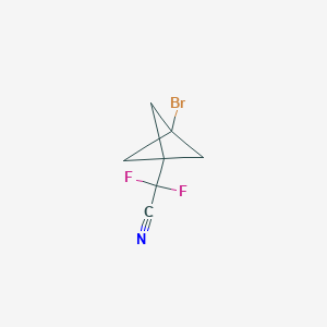 molecular formula C7H6BrF2N B2777040 2-{3-bromobicyclo[1.1.1]pentan-1-yl}-2,2-difluoroacetonitrile CAS No. 2460750-39-2