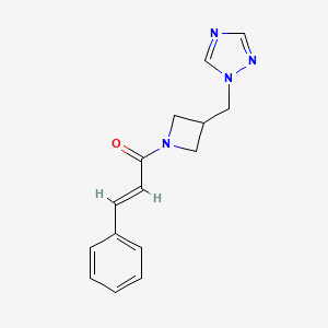 molecular formula C15H16N4O B2781729 (E)-1-(3-((1H-1,2,4-triazol-1-yl)methyl)azetidin-1-yl)-3-phenylprop-2-en-1-one CAS No. 2321337-22-6