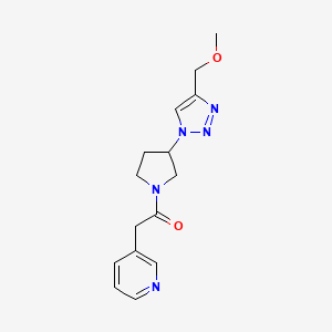 1-{3-[4-(methoxymethyl)-1H-1,2,3-triazol-1-yl]pyrrolidin-1-yl}-2-(pyridin-3-yl)ethan-1-one