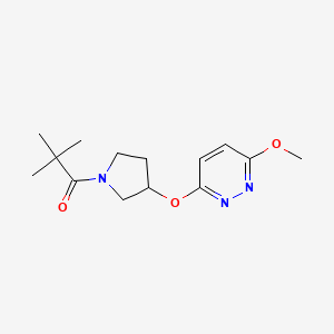 1-(3-((6-Methoxypyridazin-3-yl)oxy)pyrrolidin-1-yl)-2,2-dimethylpropan-1-one