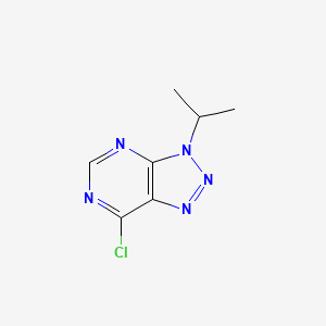 molecular formula C7H8ClN5 B2786026 7-chloro-3-(propan-2-yl)-3H-[1,2,3]triazolo[4,5-d]pyrimidine CAS No. 1542673-15-3