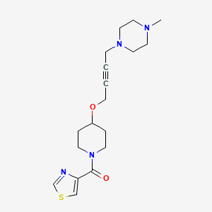 molecular formula C18H26N4O2S B2790901 1-Methyl-4-(4-{[1-(1,3-thiazole-4-carbonyl)piperidin-4-yl]oxy}but-2-yn-1-yl)piperazine CAS No. 2415622-11-4