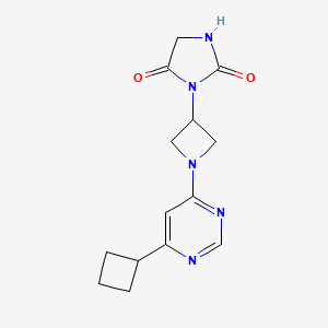 molecular formula C14H17N5O2 B2791113 3-[1-(6-Cyclobutylpyrimidin-4-yl)azetidin-3-yl]imidazolidine-2,4-dione CAS No. 2380173-77-1