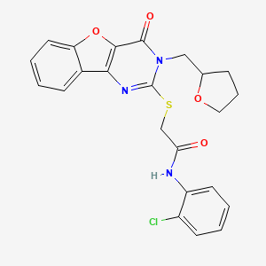 molecular formula C23H20ClN3O4S B2793894 N-(2-chlorophenyl)-2-((4-oxo-3-((tetrahydrofuran-2-yl)methyl)-3,4-dihydrobenzofuro[3,2-d]pyrimidin-2-yl)thio)acetamide CAS No. 900002-78-0